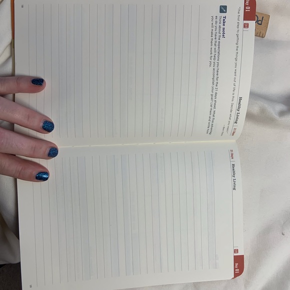 🦩NWT Paper + journal with 100+ little known big words with prompts - Picture 7 of 8